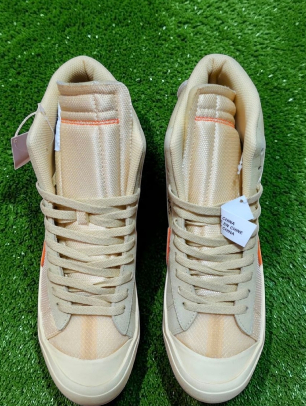 DS Nike x Off-White Blazer Mid 'All Hallow's Eve' - Size 12 - AA3832-700 - Picture 4 of 7